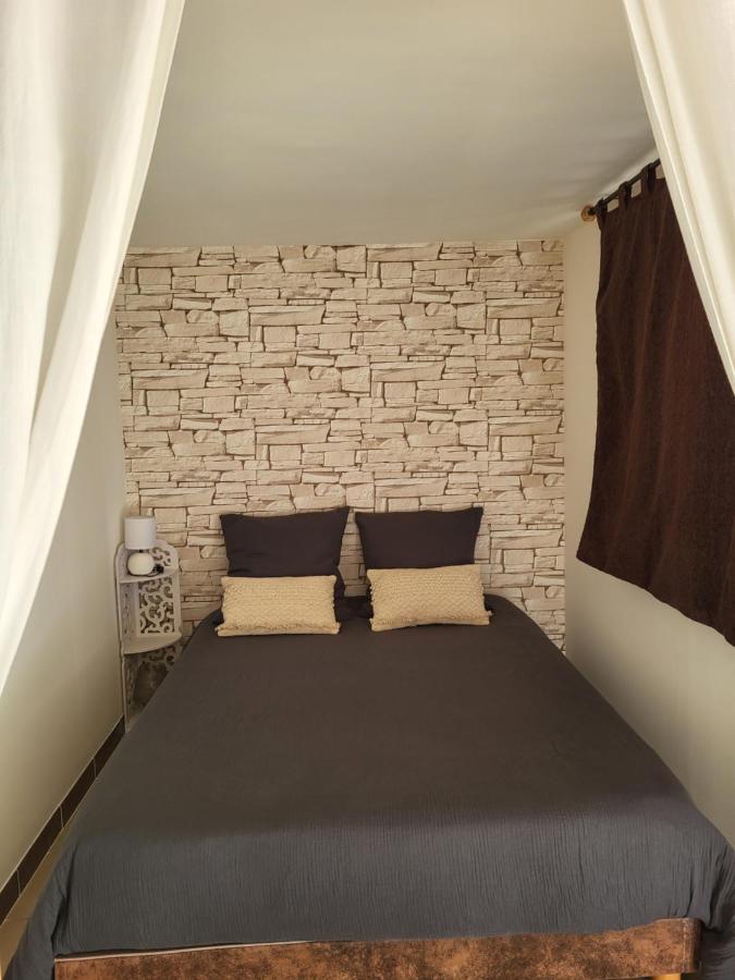 Chambre D Hotes Au Coeur Des Oliviers Marseille Exterior photo